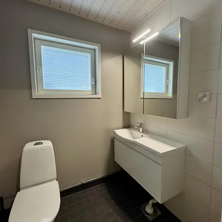 Kolmeseiska